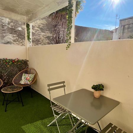 Апартаменты Escapade Vintage Avec Terrasse En Centre Historique Ла-Рошель Экстерьер фото
